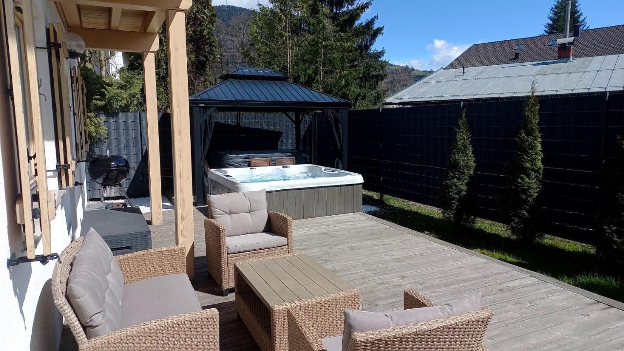 Dacha Mit Finnischer Sauna Chalet *