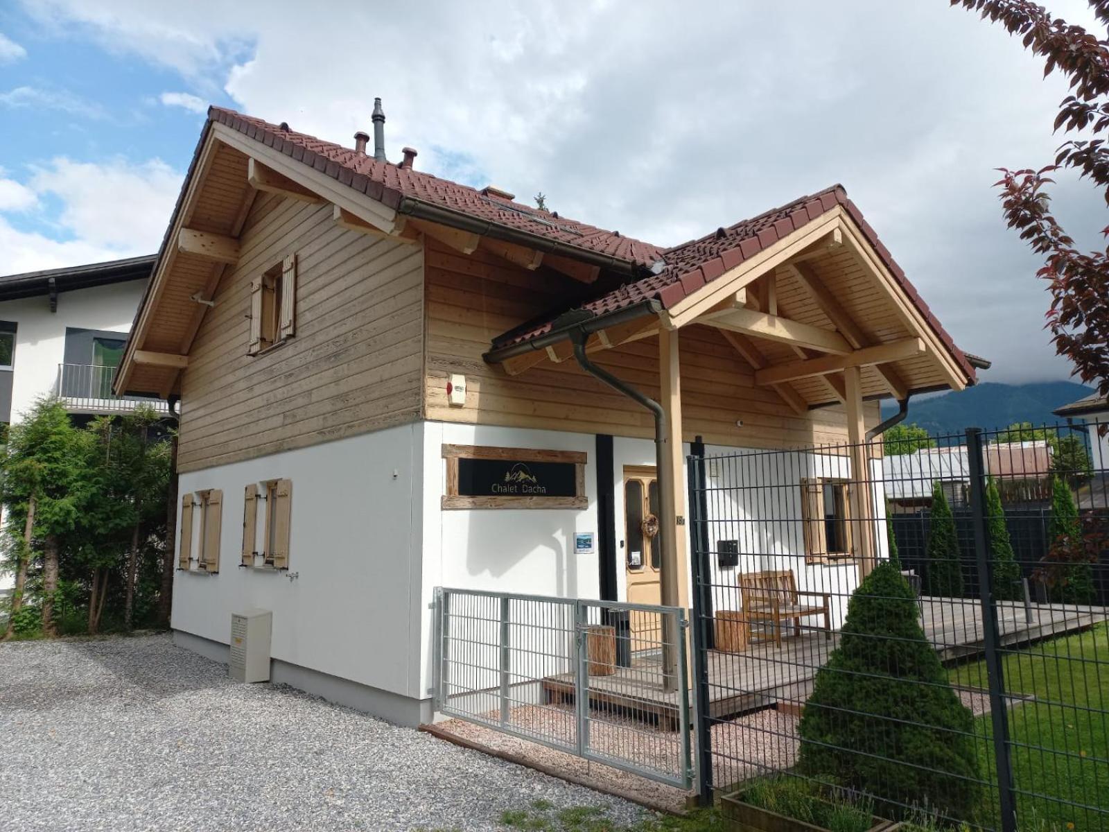 Dacha Mit Finnischer Sauna